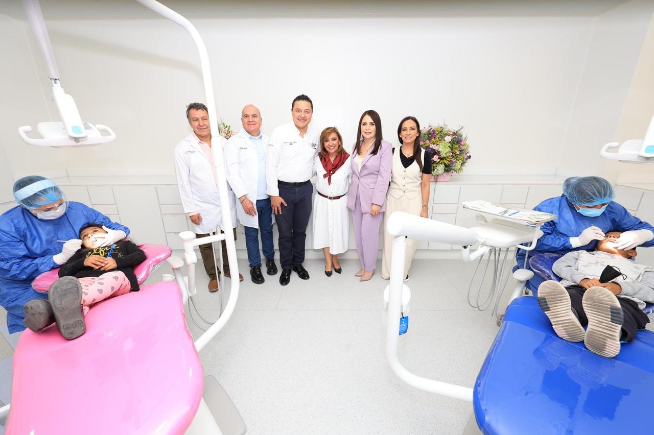 Reconoce Rigoberto Zamudio labor del personal de la Clínica de Especialidades Dentales de Tlaxcala